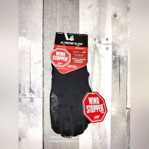 Seirus women's gloves size small